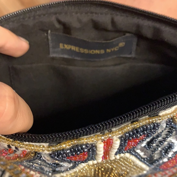 🎀 ExpressionsNYC beautiful beaded embellished bag - Picture 6 of 10